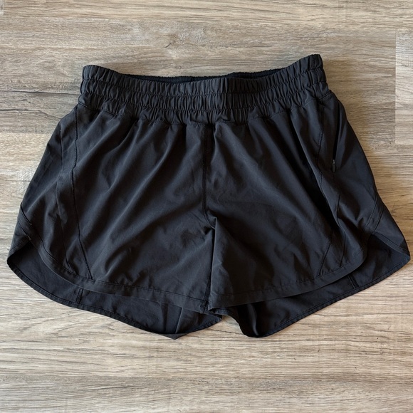 Lululemon Track That Mid-Rise Lined Short 5" - Picture 1 of 1
